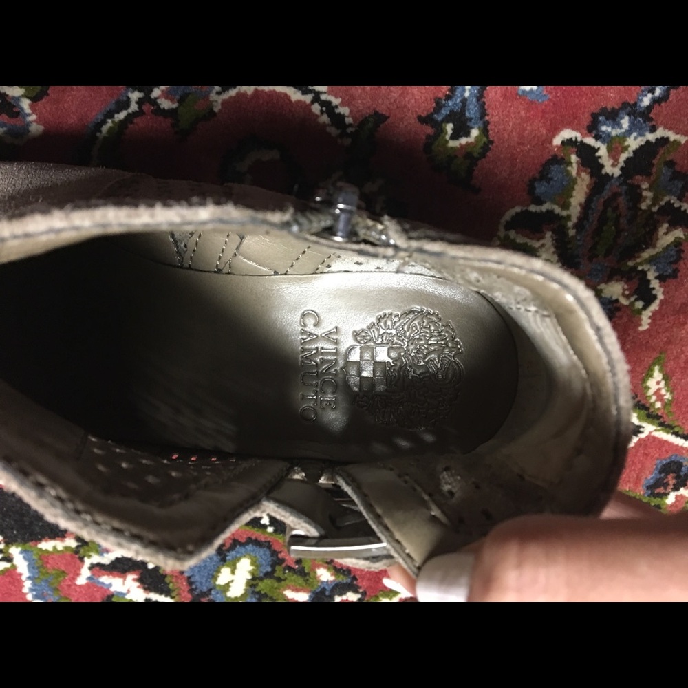 Boots - Picture 3 of 5